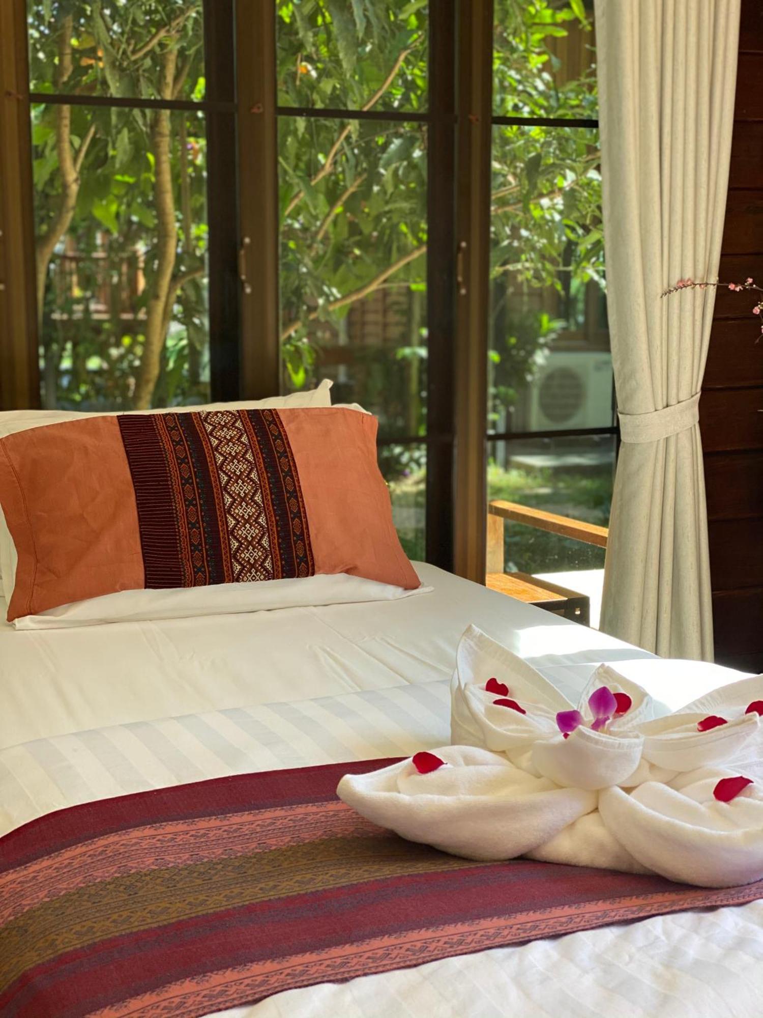 Hotel Sak-Ka-Ya Mae Sot Esterno foto
